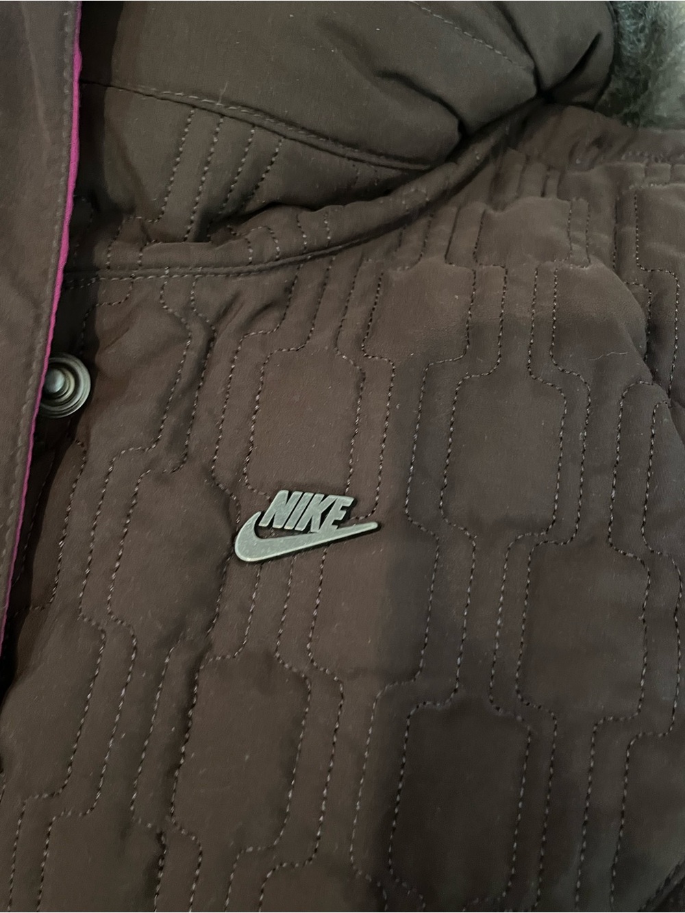 NIKE Quilted Athletic Jacket Vest SIZE S (4-6) WOMENS Full Zip Faux Fur Nylon - Picture 10 of 12